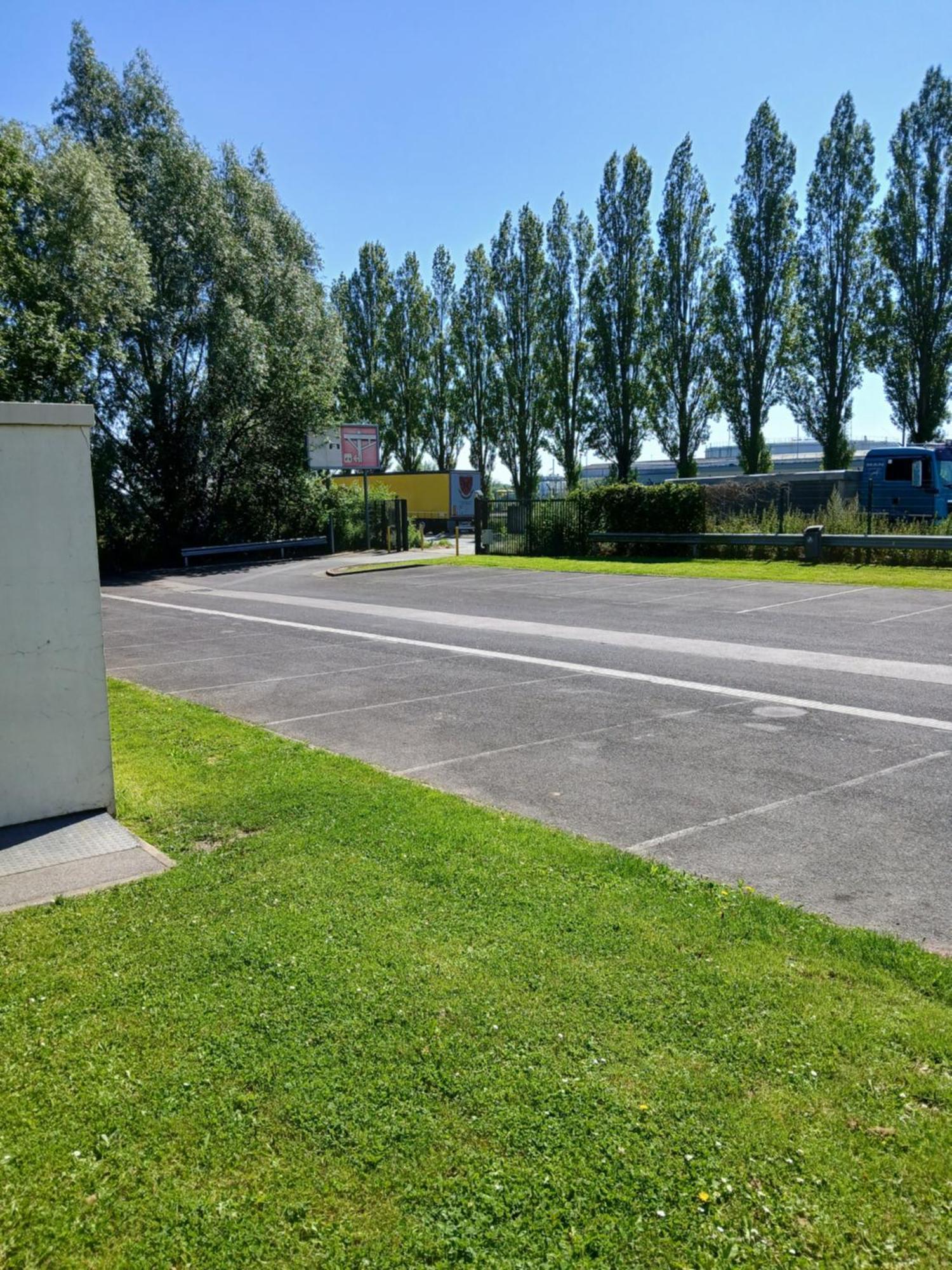 Hotelf1 Valenciennes Douchy Les Mines Haulchin Zewnętrze zdjęcie